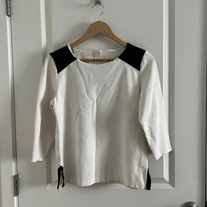 Chico’s Black and White Color Block Blouse (0)